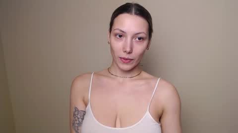 Snapshot of vanessakim_ chatting on 01-17-26, 06:55 Vanessa online show from 01-17-26, 06:55