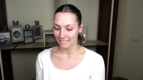 Snapshot of vanessakim_ chatting on 03-13-26, 04:46 Vanessa online show from 03-13-26, 04:46