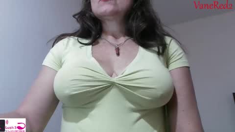 Vanesared2 online show from 02-11-25, 10:59