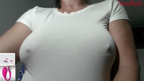 Vanesared2 online show from 04-19-26, 12:11