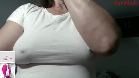 Vanesared2 online show from 04-27-26, 02:20