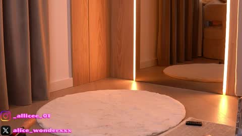 Vanessa Simon online show from 04-09-26, 06:19