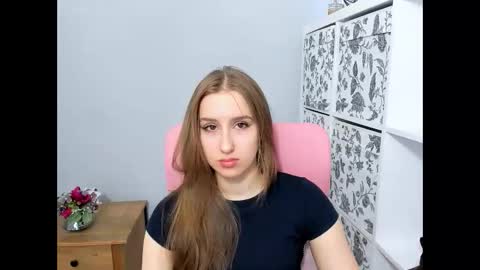 VanessaTrue online show from 04-26-26, 10:35