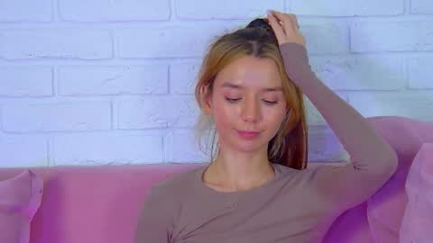 VanessaVienne online show from 02-17-26, 05:15