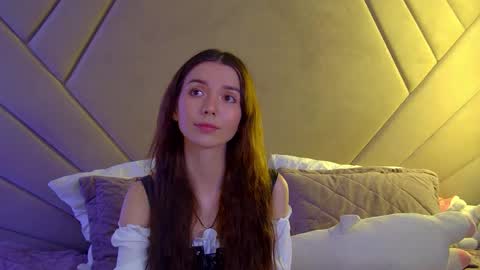 VanessaVienne online show from 04-27-26, 04:38