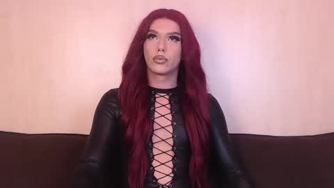 Snapshot of vanessaviperr chatting on 10-21-25, 08:42 Vanessa online show from 10-21-25, 08:42