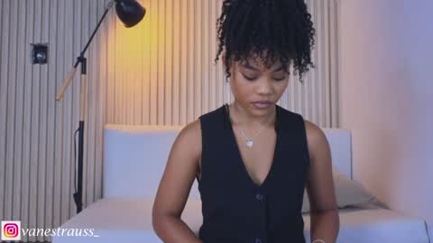 Snapshot of vanestrauss chatting on 06-04-26, 06:47 New account follow me online show from 06-04-26, 06:47