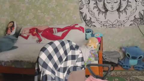 Snapshot of vanilla_arya chatting on 05-10-26, 05:56 Adelina online show from 05-10-26, 05:56