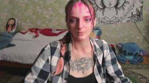 Snapshot of vanilla_arya chatting on 05-11-26, 09:23 Adelina online show from 05-11-26, 09:23
