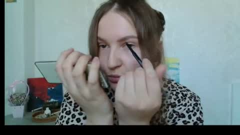 Snapshot of vanilladesire chatting on 06-25-26, 09:47 vanilladesire online show from 06-25-26, 09:47