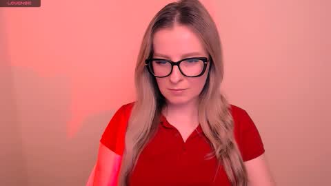 Mia online show from 03-20-26, 07:08