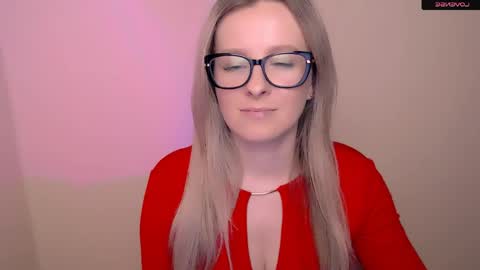 Mia online show from 04-18-26, 04:44