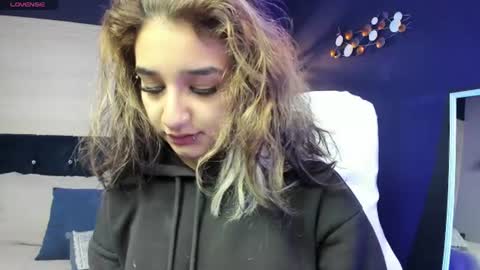 Snapshot of vanillafairy_ chatting on 06-26-26, 05:06 vanillafairy_ online show from 06-26-26, 05:06