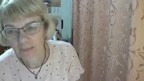 Vanillaxcreamy online show from 12-03-24, 04:28