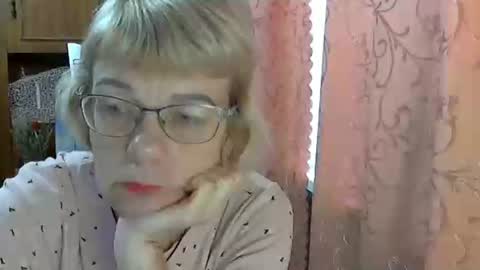 Vanillaxcreamy online show from 12-05-24, 09:28