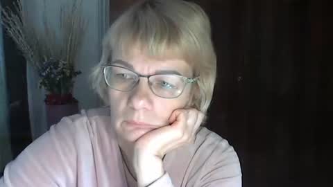 Vanillaxcreamy online show from 12-28-24, 10:58