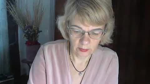 Vanillaxcreamy online show from 01-24-25, 09:39