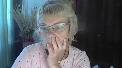 Vanillaxcreamy online show from 09-28-25, 09:47