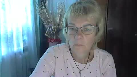 Vanillaxcreamy online show from 09-30-25, 09:03