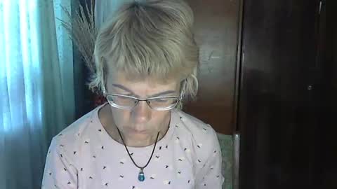 Vanillaxcreamy online show from 10-01-25, 09:48