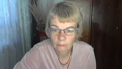 Vanillaxcreamy online show from 10-10-25, 10:14