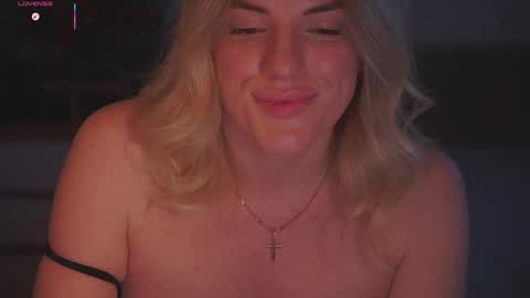 Sophie online show from 01-16-26, 09:41