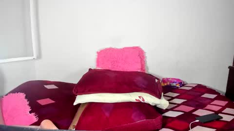 Vanessa online show from 01-16-25, 02:41