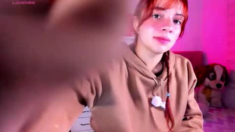 Snapshot of vannessa_shy chatting on 05-10-26, 12:27 Vanesa online show from 05-10-26, 12:27