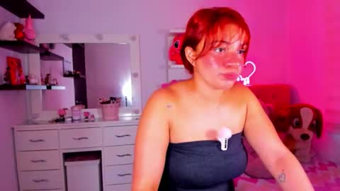 Snapshot of vannessa_shy chatting on 05-26-26, 07:10 Vanesa online show from 05-26-26, 07:10