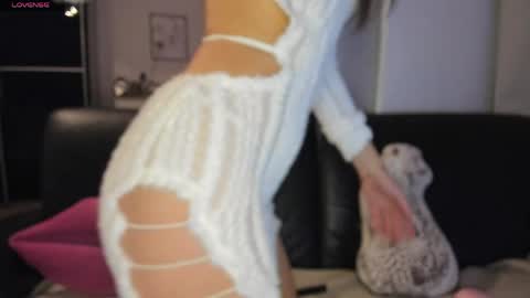 Snapshot of vannessarain chatting on 04-08-26, 09:48 Vannessa online show from 04-08-26, 09:48