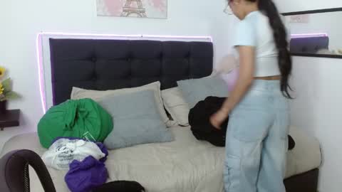 Snapshot of vannesweet_ chatting on 05-09-26, 08:25 vane online show from 05-09-26, 08:25