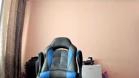 vano_822 online show from 02-18-26, 10:22