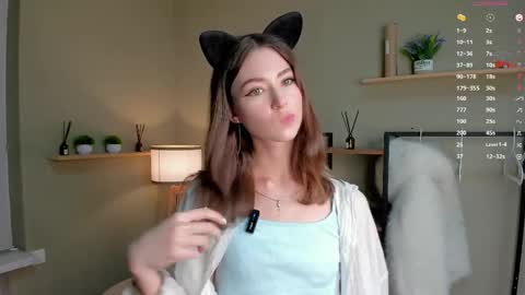 Charline online show from 05-31-26, 04:36