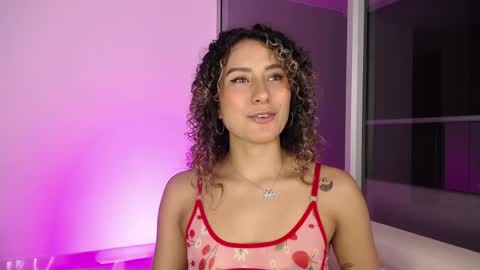 Snapshot of varenka_ivanova22 chatting on 04-13-26, 02:17 varenka_ivanova22 online show from 04-13-26, 02:17