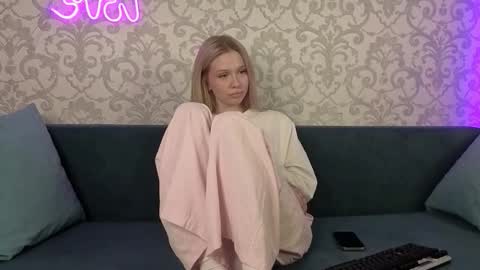 Snapshot of vasilisagoddess chatting on 10-26-25, 06:58 Vasilisa or just Vasya online show from 10-26-25, 06:58