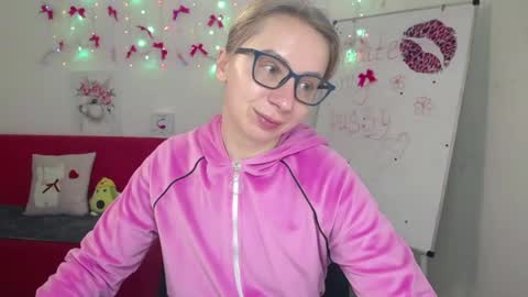 Snapshot of vasilisasii chatting on 05-04-26, 05:14 Vasilisa online show from 05-04-26, 05:14