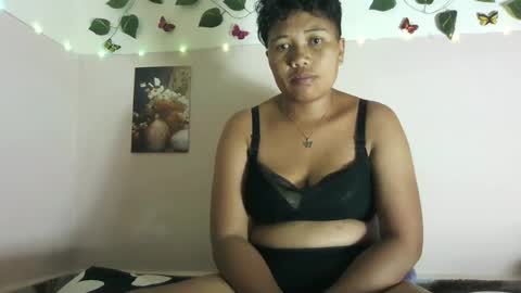 Snapshot of vayannah chatting on 06-02-26, 06:21 Vayannah online show from 06-02-26, 06:21