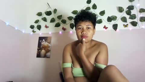 Vayannah online show from 06-20-26, 08:50