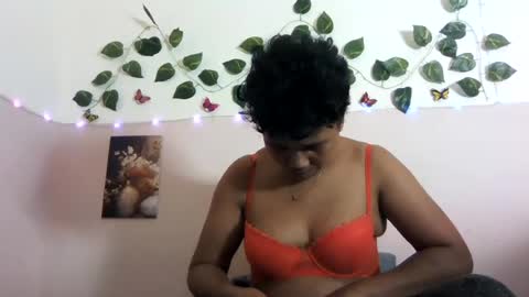 Vayannah online show from 07-03-26, 08:43