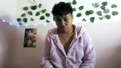 Vayannah online show from 07-10-26, 02:08