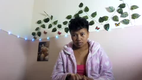 Vayannah online show from 07-25-26, 06:11
