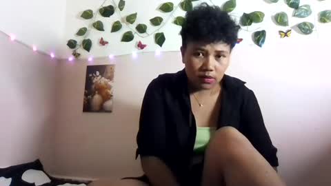 Vayannah online show from 07-26-26, 07:10