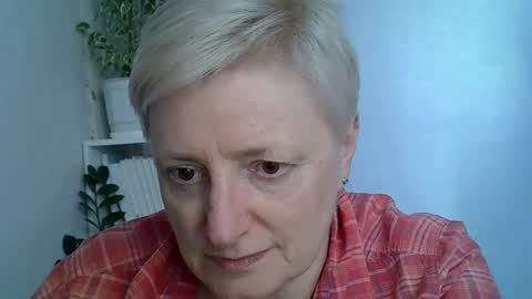 Snapshot of vea_motty chatting on 05-08-26, 01:38 vea_motty online show from 05-08-26, 01:38