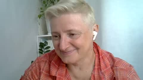 vea_motty online show from 07-28-26, 12:48