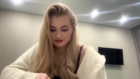 Monika online show from 02-14-26, 02:36