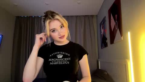 Monika online show from 03-10-26, 01:05