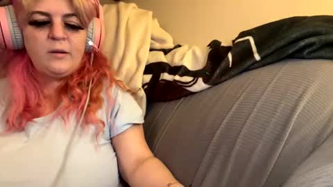 Snapshot of veelehanex3 chatting on 12-18-24, 09:58 Veronica Lehane online show from 12-18-24, 09:58