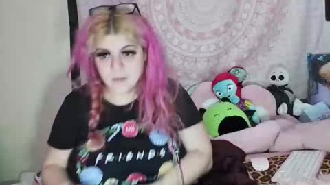 Snapshot of veelehanex3 chatting on 12-24-24, 10:01 Veronica Lehane online show from 12-24-24, 10:01