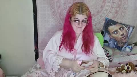 Snapshot of veelehanex3 chatting on 01-19-25, 04:25 Veronica Lehane online show from 01-19-25, 04:25