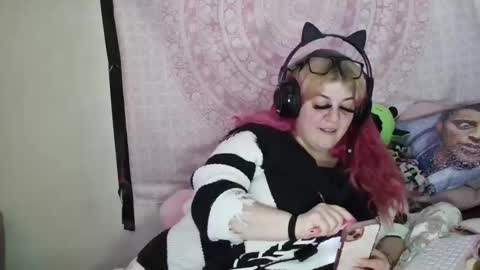 Snapshot of veelehanex3 chatting on 02-06-25, 02:44 Veronica Lehane online show from 02-06-25, 02:44
